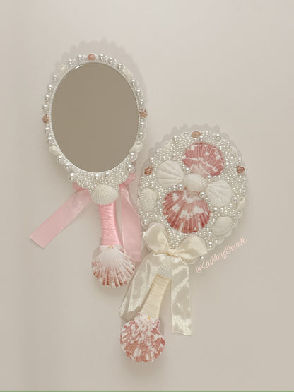 Amara Mirror